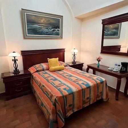 Hotel Antigua Casa De Piedra 산미겔데아옌데 외부 사진