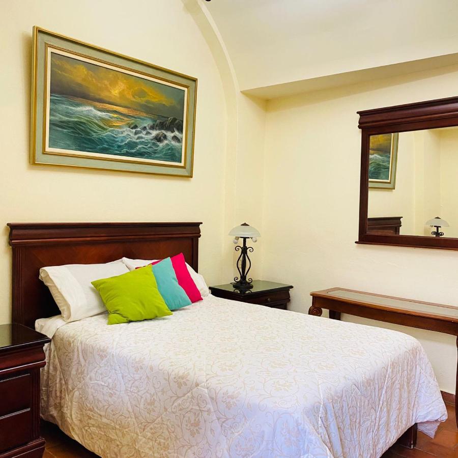 Hotel Antigua Casa De Piedra 산미겔데아옌데 외부 사진