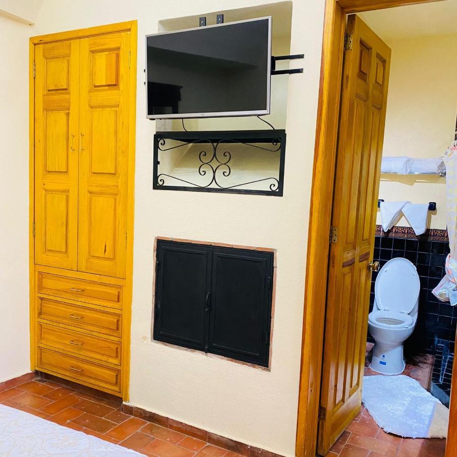 Hotel Antigua Casa De Piedra 산미겔데아옌데 외부 사진