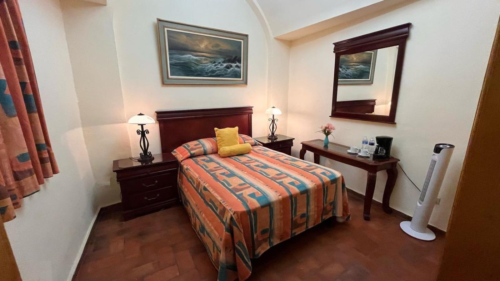 Hotel Antigua Casa De Piedra 산미겔데아옌데 외부 사진
