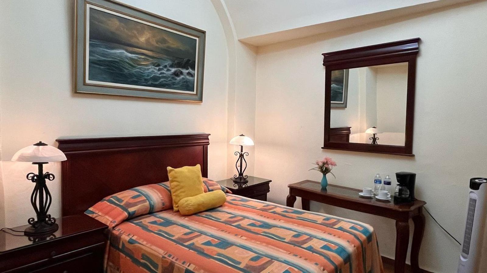 Hotel Antigua Casa De Piedra 산미겔데아옌데 외부 사진