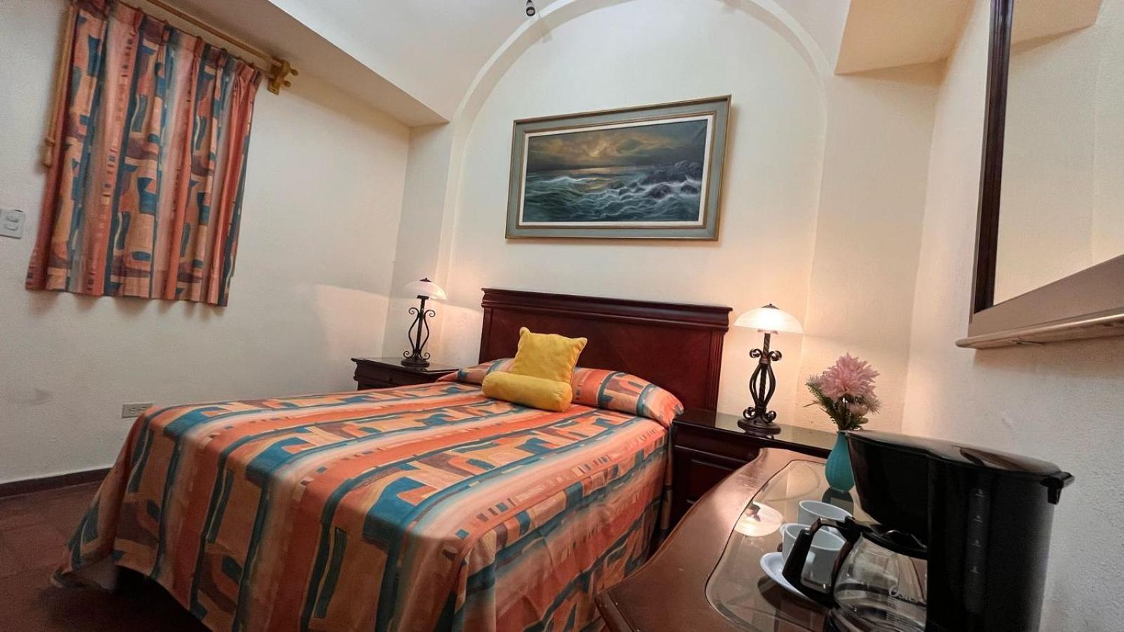 Hotel Antigua Casa De Piedra 산미겔데아옌데 외부 사진